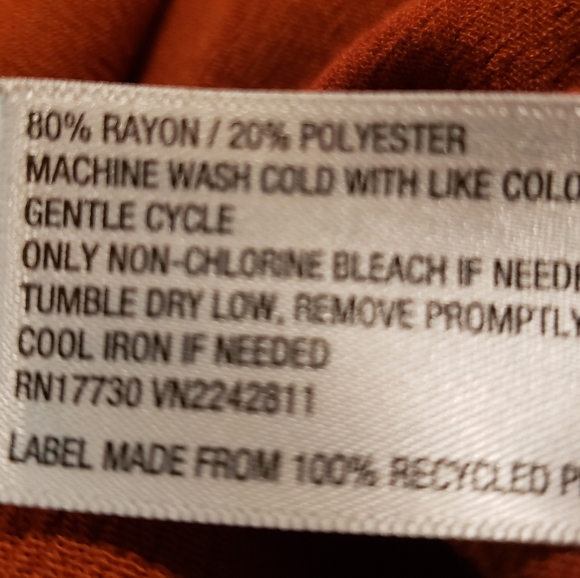 AVA & VIV pull over long sleeve top.  A067 - Picture 3 of 3